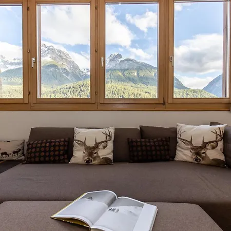 アパート Chasa Vi *