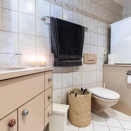 Chasa Vi アパート *