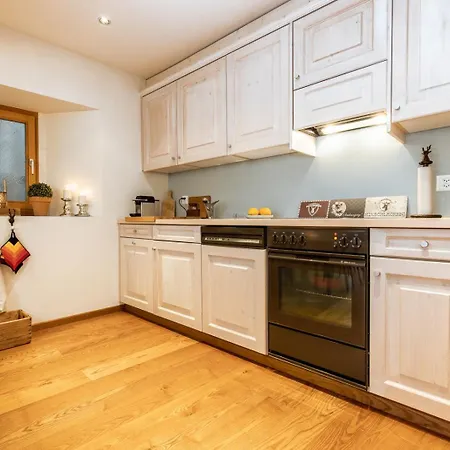 公寓 Chasa Vi 施库尔